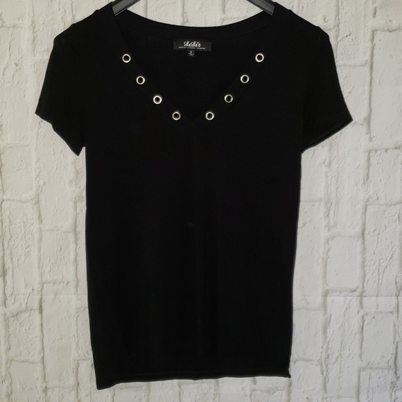 Lulus Tops - Lulu's Vneck Top Short Sleeve Size Small
